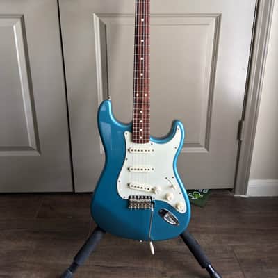Fender Classic Series '60s Stratocaster image 2