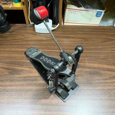 Drum Workshop DW 2000 Series Single Chain Bass Drum Pedal image 3