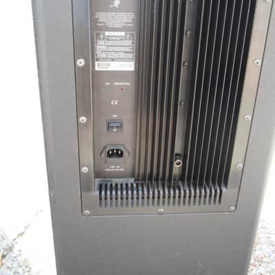 Mackie SR-1530 powered 3 way PA speakers excellent-used speakers for sale image 7