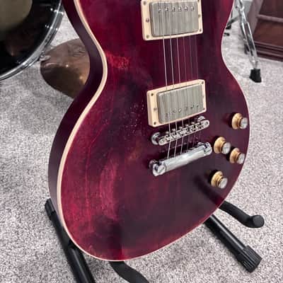 2019 Gibson Les Paul Traditonal Pro V Relic Satin Wine Red image 8
