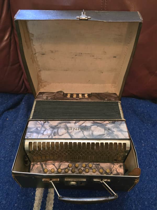 Vintage Hohner Liliput Club Diatonic Button Accordion Bb/Eb - A=440 Pitch - Mint Bellows w/ Original Case image 1