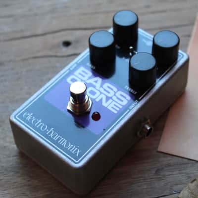 EHX " Bass Clone Nano" image 10