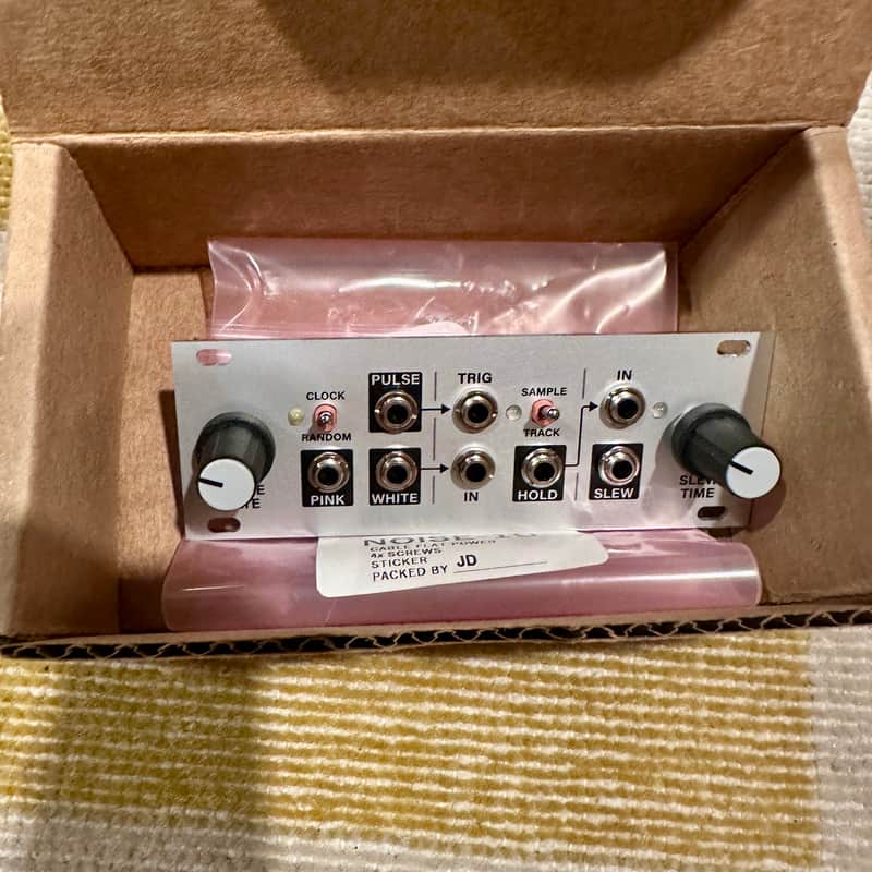Intellijel Noise Tools 1U Clock / Random Pulse / Sample & Hold / Slew Eurorack Synth Module 2017 - Present - White image 1
