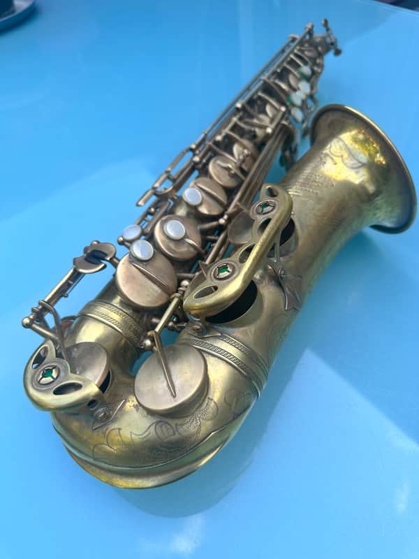 Selmer Alt sax 1954 - Lacquer image 1