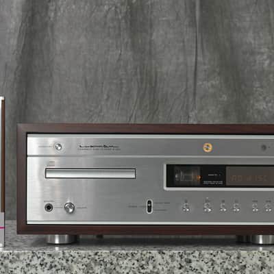 LUXMAN D-38u Conpact Disc Player in Excellent Condition image 2