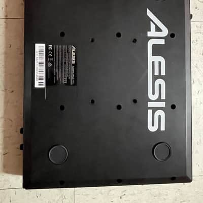 Alesis SamplePad Pro 8-Pad Percussion and Sample-Triggering Instrument 2010s - Black image 4