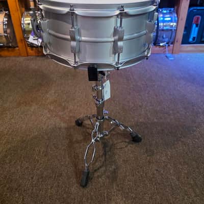 Ludwig Limited Edition Acrolite Snare Drum - 6.5x14 - Satin Chrome image 5