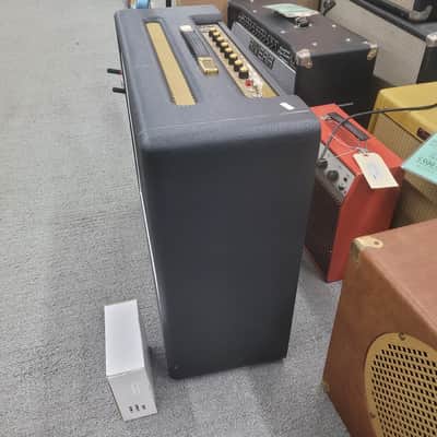 Marshall 1962 "Bluesbreaker" JTM Reissue 30-Watt 2x12" Guitar Combo - Black image 8
