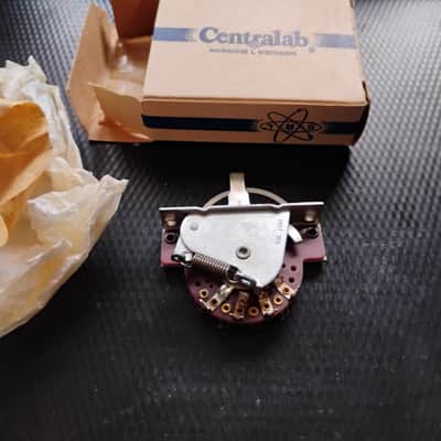 1962-65 Fender Pre-CBS 1960s Stratocaster Telecaster original vintage Centralab 3 way switch for Stratocaster, telecaster new old stock, never sold. Rarer version only used from 1962-65, USA working part for luthier project restoration image 2