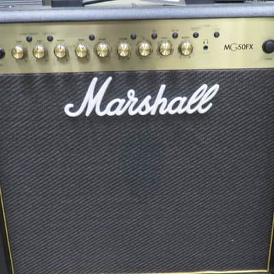 Marshall MG MG50FX 2-Channel 50-Watt 1x12" Solid State Guitar Combo with Marshall PEDL-90010 Footswith image 2