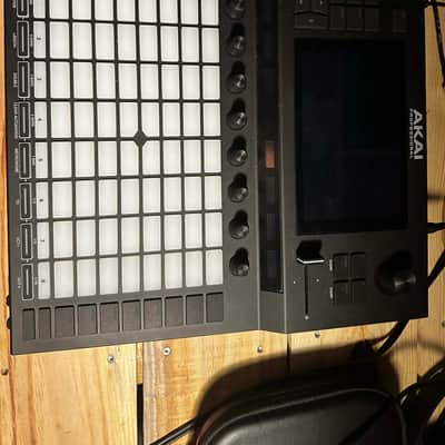 Akai Force Standalone Music Production / DJ Performance System 2019 - Black image 2
