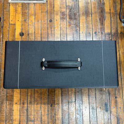 Suhr Bella 1 x 12-inch 70-watt Speaker Cabinet image 4
