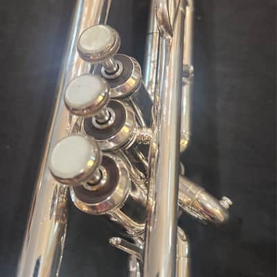 Vincent Bach Stradivarius Model 37 1983-84 - Silver image 6