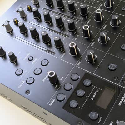 AlphaTheta DJM-V5 3-Channel DJ Mixer image 9