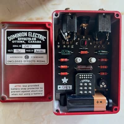 Dominion Electric Faceless Fuzz CV7003 2020’s  - Red image 2