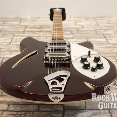 Rickenbacker  370  1969 - Burgundy image 5