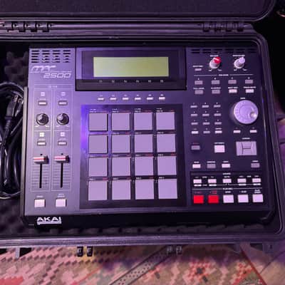 Akai MPC2500 Music Production Center 2005 - 2013 - Black image 5