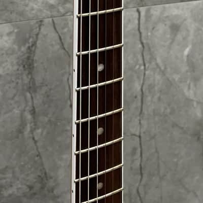 Fender Limited Edition Kurt Cobain Jaguar, Rosewood Fingerboard, 3 Color Sunburst 0143001700 image 5