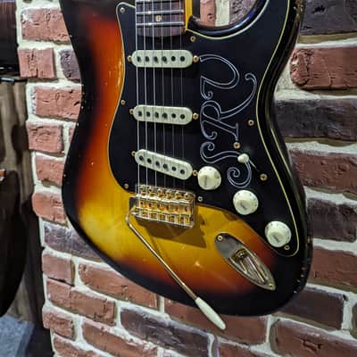 Fender Custom Shop Stevie Ray Vaughan Signature Stratocaster - Relic Faded 3-Color Sunburst image 4