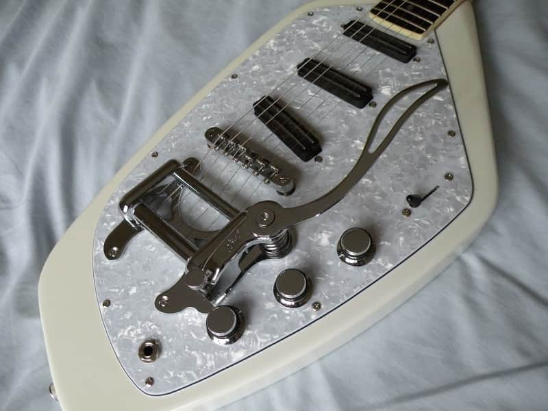 EKO Ghost VI 2012 White - Absolutely Mint Condition | Reverb