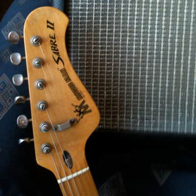 MusicMan Sabre II 1978, color sable. image 3