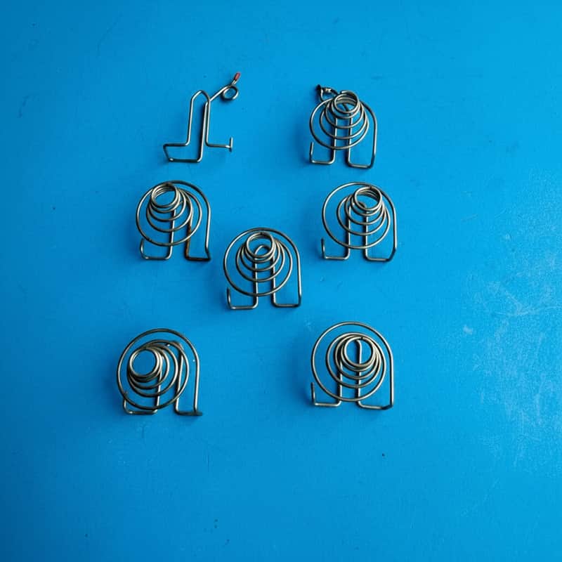 YAMAHA EZ-20 DGX-505 PSR-275 PSR-290 Keyboard Part Battery Spring Contacts Plate image 1