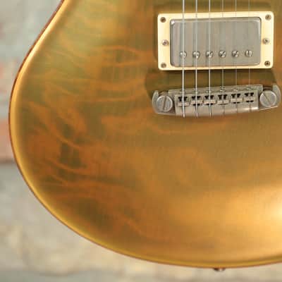 NIK HUBER Redwood Dolphin Exceptional Curly 1-piece Top - Summer NAMM 2013 - Translucent Gold Top Semi-Gloss image 4