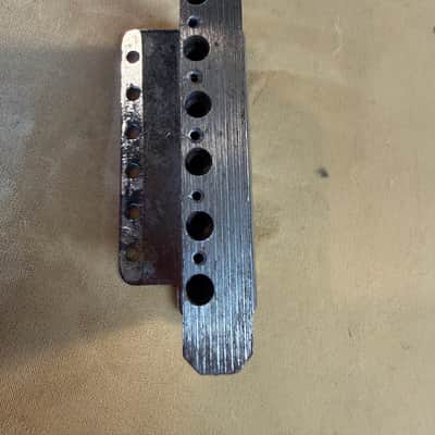 Fender Stratocaster block and bridge plate 1968 - Chrome image 7