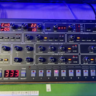 Sequential Prophet-6 Desktop 6-Voice Polyphonic Synthesizer 2018 - 2020 - Black with Wood Sides image 4
