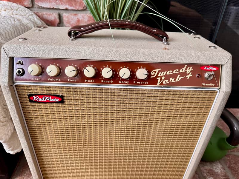 RedPlate Tweedy Verb Plus image 1