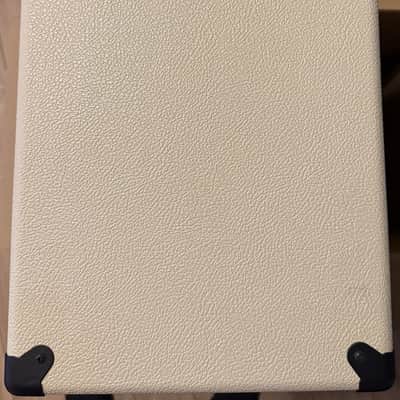 Victory Amps V112-Neo 250-Watt 1x12" Guitar Speaker Cabinet White image 7