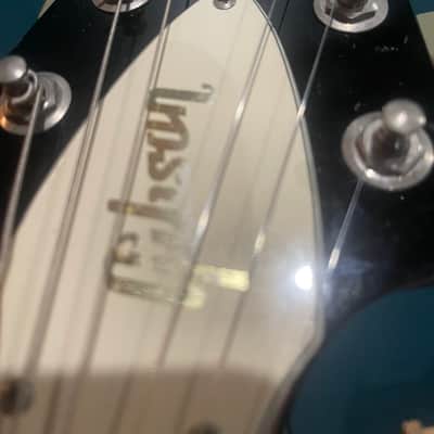 Gibson Flying V '67 2000 Nitrocellulose Cherry image 8