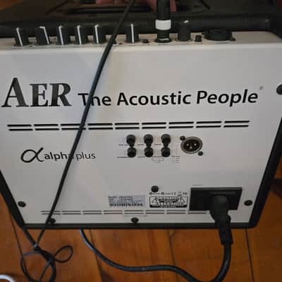 Vends 2 Amplis AER et Pedalboard Acoustique LR Baggs image 6