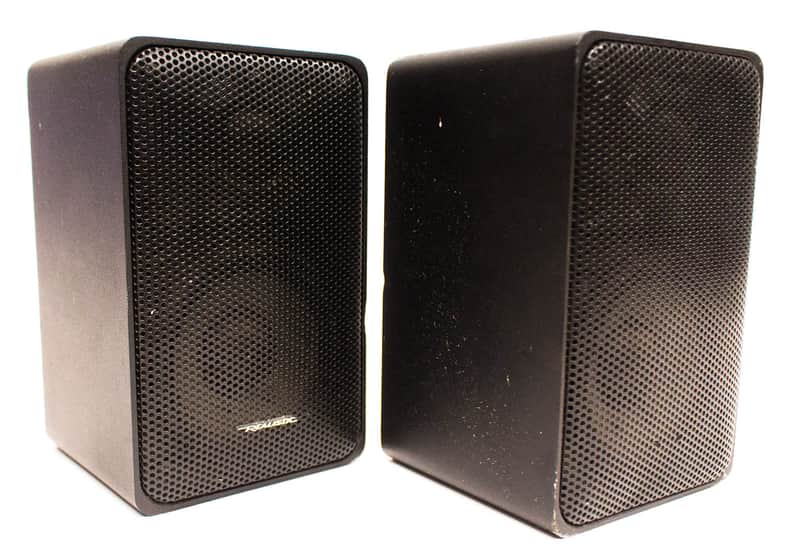 Radio Shack Realistic Minimus 7 Bookshelf Speakers 40w Pair