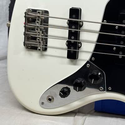 Fender American Performer Jazz Bass 4-string J-Bass with Gig Bag 2019 - Arctic White / Rosewood fingerboard image 4