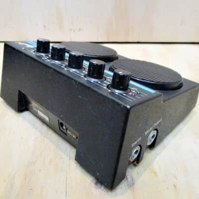 Fender DGL-1 Vintage Stereo Digital Delay Echo Early Version image 2