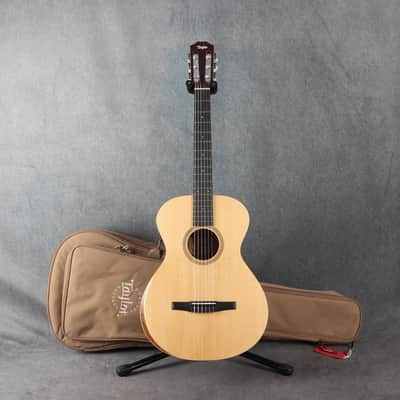 Taylor Academy 12e-N Grand Concert Electro Acoustic - Natural - 2nd Hand (157996) image 2