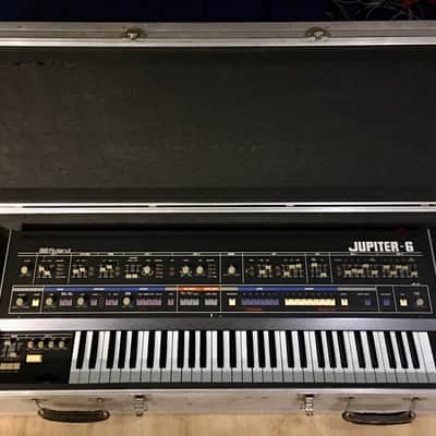 Roland Jupiter 6 with Europa upgrade and flightcase, just serviced! image 17