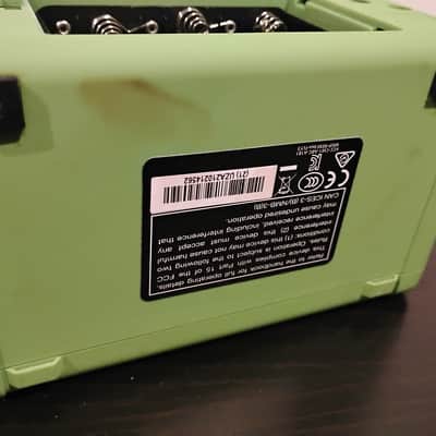 Blackstar Fly 3 Neon Green Limited Edition 3-Watt 1x3" Portable Guitar Amp 2021 image 5