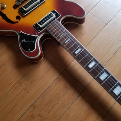 Univox Coily ES-335 Style Semi Hollowbody 1969 Sunburst-Japan- image 3