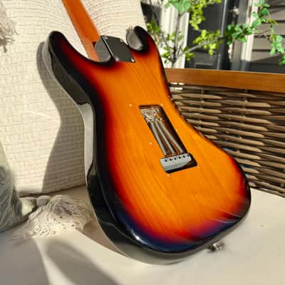 1998 Fender Classic Series '60s Stratocaster Rosewood Fretboard 3TSB, Equipped with Proper Passive image 10