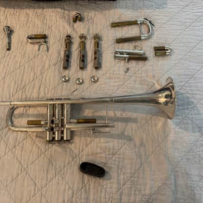 Bach LR180S37 Stradivarius Professional Model Bb Trumpet, Silver-Plated image 3