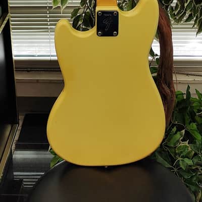 Fender Musicmaster Vintage Electric Guitar with Rosewood Fretboard 1976 - Olympic White image 13