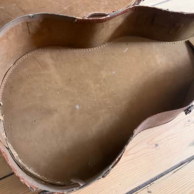 1960s Gibson Faux Alligator Chipboard Guitar Case in Terrible Condition image 7