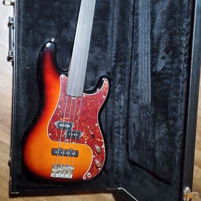 Fender Tony Franklin Artist Series Signature Fretless Precision Bass 2006 - 2017 - 3-Color Sunburst image 1