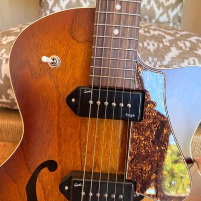 Godin 5th Avenue CW Kingpin II - Cognac Burst image 6