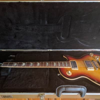 Gibson Les Paul Classic 2015 3 Color Sunburst, excellent and with upgrades and Gibson hard case. image 4