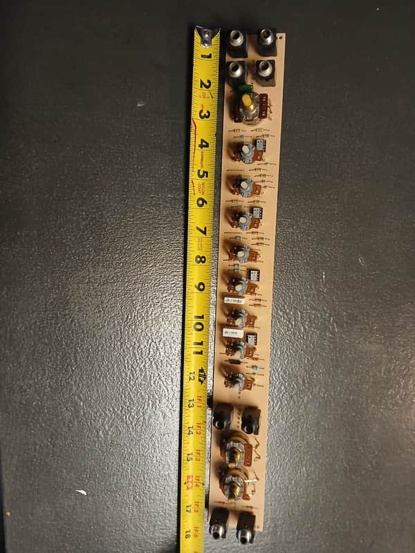Peavey Combo 300 front circuit board 1985 - Yellow image 1