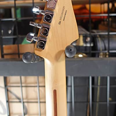 Fender Player Series Stratocaster 2022 - Sunburst - LEFTY image 6