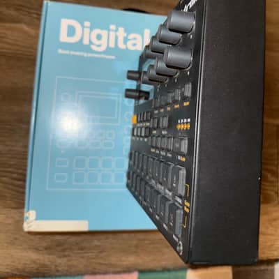 Elektron Digitakt 2017 - 2024 - Black image 5